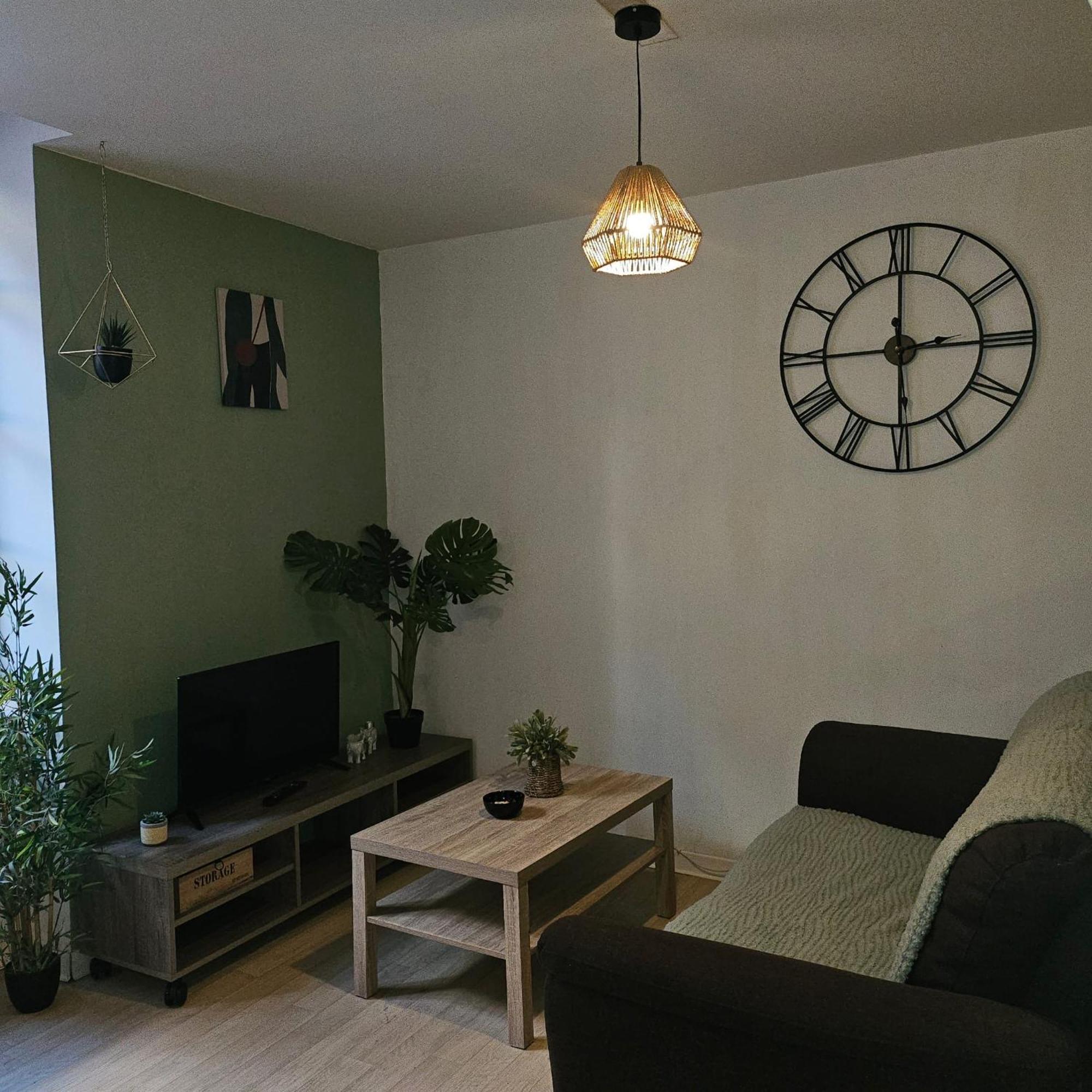 49 Studio Centre-Ville Box A Bagages Gratuits Carcassonne Exterior foto